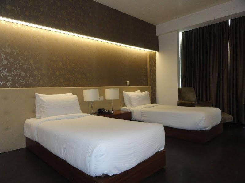 Fabhotel Prime Sage Nowe Delhi Zewnętrze zdjęcie