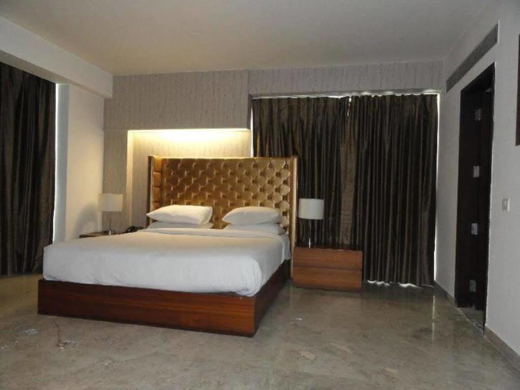 Fabhotel Prime Sage Nowe Delhi Zewnętrze zdjęcie
